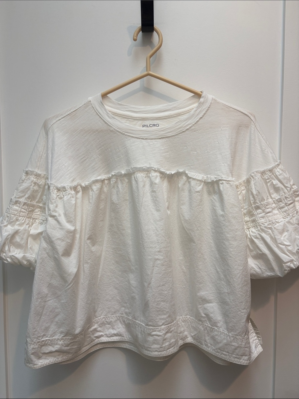 Pilcro Cream Ruffle Yoke Puff Sleeve Tee